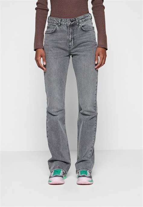 Gina Tricot online | Den nya kollektionen på Zalando