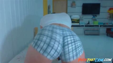 Big Ass Latina Babe Shakes Her Booty Close Up On Webcam SuperPorn