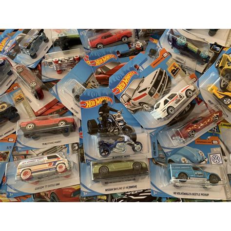 Mattel Hot Wheels Auto 1 Stück zufällige Auswahl Spielzeugauto Mo 2 98