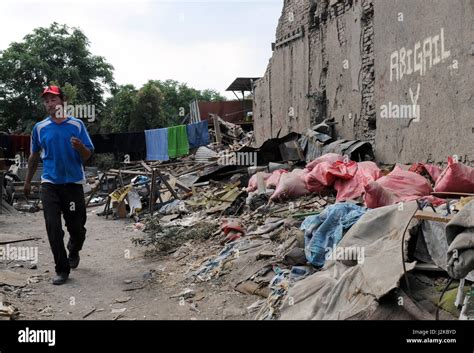 Chile earthquake 2010 hi-res stock photography and images - Alamy