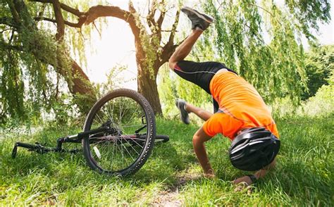 Premium Photo Man Falling From The Bike On The Pathway In The Countryside