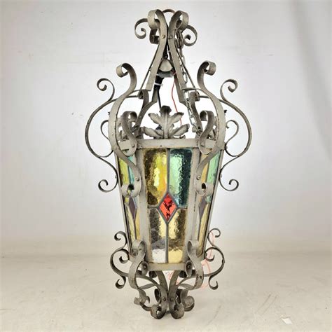 Exceptional Castle Hall Lantern With Colored Stained Glass Lantaarn