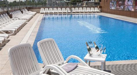 Best Cheap Hotels with a Pool and Gym in Seoul - IVisitKorea