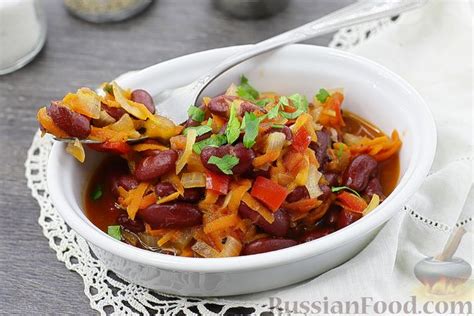 Рецепт: Консервированная фасоль с овощами в томатном соусе (на ...