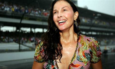 Ashley Judd Nude And Sexy Photos Collection Nude Leaked Diaries