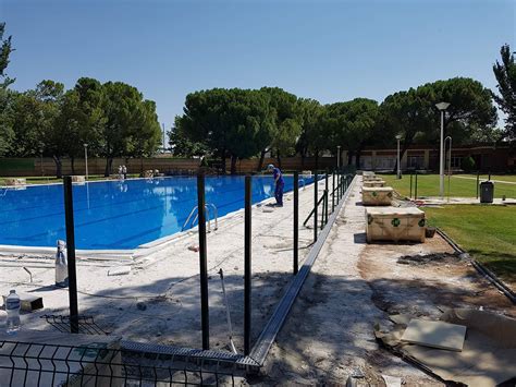 Merendero Puerta Santa Piscina Serra Brava