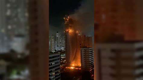 Voraz Incendio En Un Edificio De Pisos En Construcci N En Recife