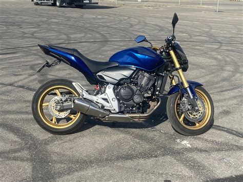 Купить б у Honda CB 600F Hornet инжектор 5 передач в Москве синий naked bike 2013 года по цене