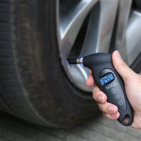 Top Best Tire Pressure Gauges Reviews In