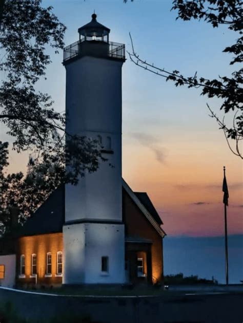 3 Historic & Unique Lake Erie Lighthouses in Ohio