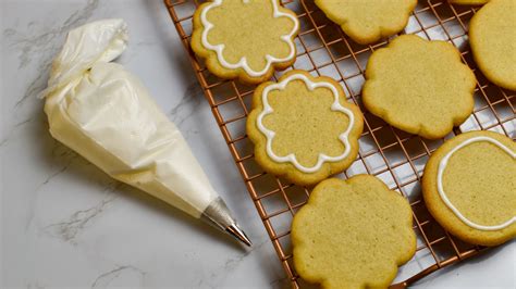 Easy Royal Icing Recipe