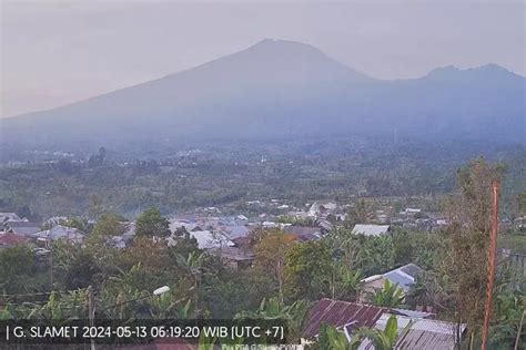 Aktivitas Gempa Gunung Slamet Meningkat Jalur Pendakian Terpaksa