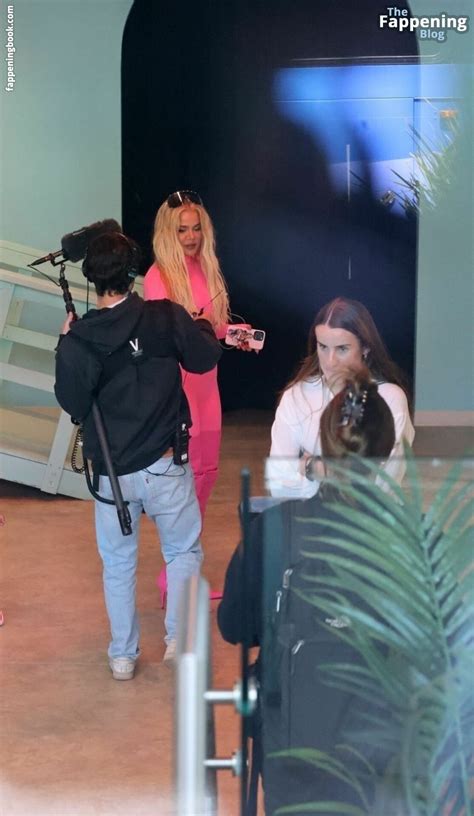 Khloe Kardashian Khloekardashian Nude OnlyFans Leaks Fappening Page 4 FappeningBook