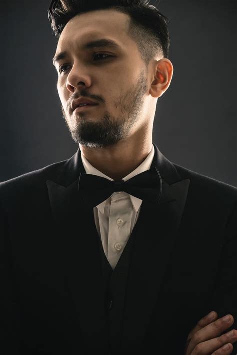 Hot Boy C M N L T X C Ngo N M C Trong N M V A R I