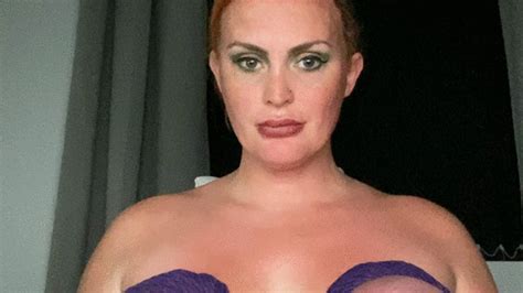 Chloe Blue Tits All Things Chloe Davis Clips4sale