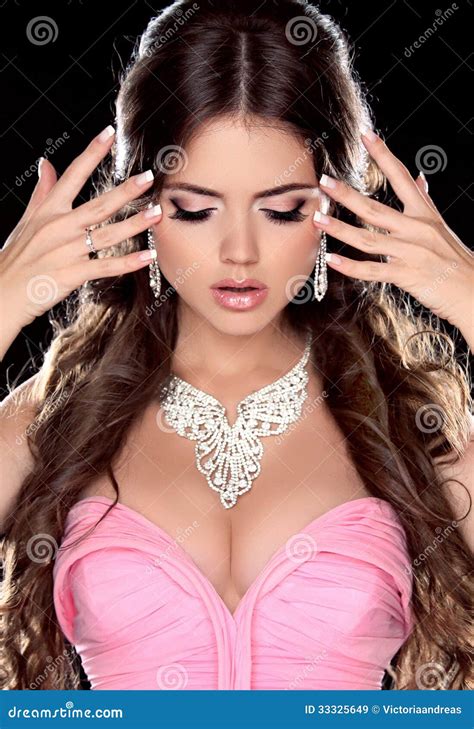 Beauty Portrait Of Brunette Woman With Jewelry In Pink Dres Stock Image Image Of Lady Curly