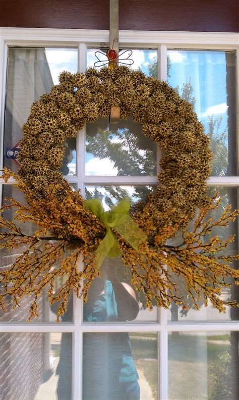 Discover 37 Sweet Gum Tree Crafts and Cones Crafts Ideas | acorn crafts
