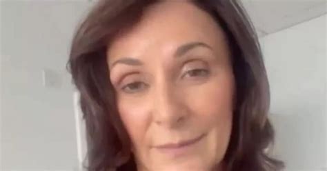 Strictly S Shirley Ballas Mortified In Nude Blunder As She Flashes Builder Daily Star