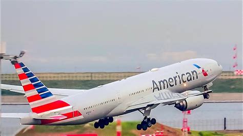 Takeoff Boeing 777 American Airlines from Haneda Airport 羽田空港 Взлет