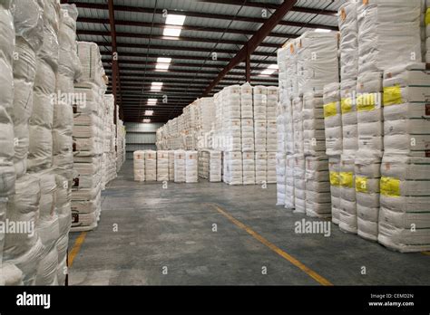 Cotton Bale Hi Res Stock Photography And Images Alamy