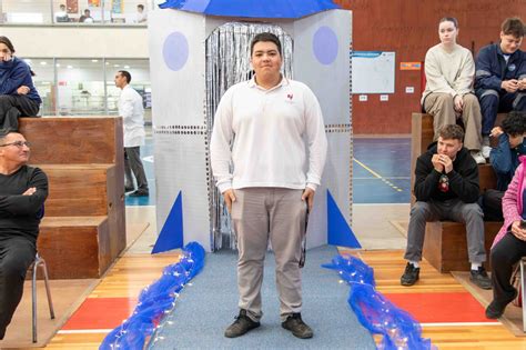 Última día cuartos medios Entrega de Medallitas Lycée Claude Gay OSORNO Colegio Francés