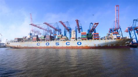 Hamburger Hafen Cosco Deal mit China lässt viele Fragen offen