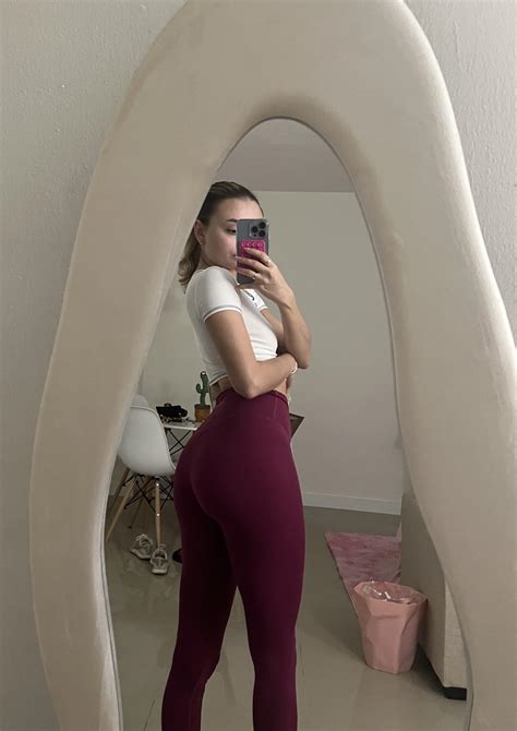 The Perfect Round Shape Ass That You Are Looking For R