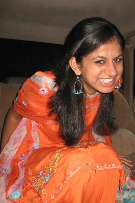 New Car Photo Unseen Hot And Sexy Images Of Pakistani Girls