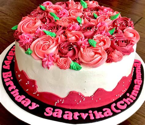 Roses Flower Cake - Cake n Spoon