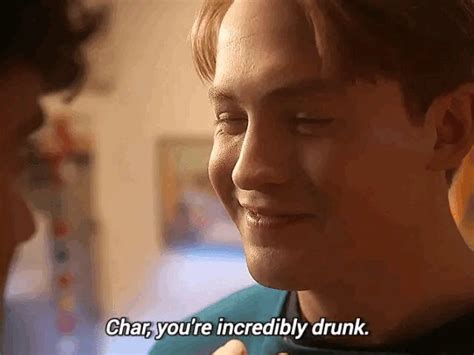 Pin By Hannah Sheridan On Heartstopper Cute Gay Fangirl Boy Meets
