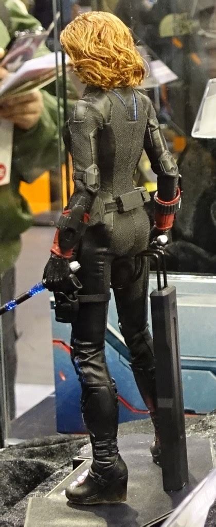 Hot Toys Avengers Age Of Ultron Captain America Black Widow Marvel