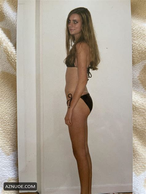 Yvonne Bar Nude Aznude