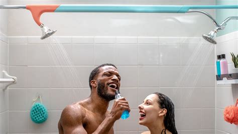 Tandem Shower Lets You Shower Together Without Cold Spots