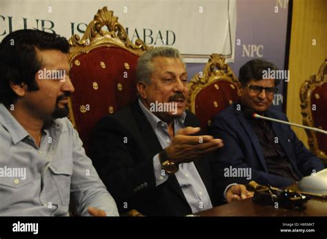 islamabad pakistan  nov  zaheer abbas pakistans test