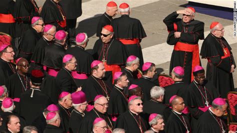 Deberían poderse casar los curas en la Iglesia Católica CNN