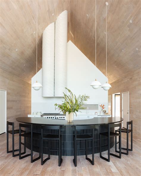 Extractor Hoods Ideas — 11 Designs to Elevate a Kitchen | Livingetc