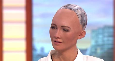 Sofía El Robot Humanoide Que Quería Destruir A La Humanidad Regresa Y