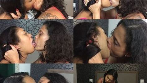 MILF HOT KISSES TABOO VOL REAL AUNTIE AND NIECE NEW MF FEB CLIP Never