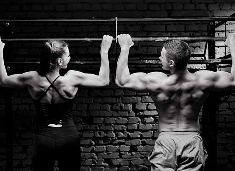 6 Best Gym Machines for Back (Benefits, Muscles Worked, and More)