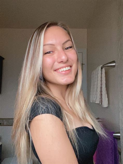 Blonde Vsco Selfie Idea In Blonde Poses Selfie