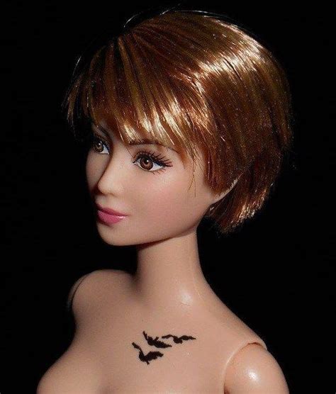 New Lea Face Short Blonde Hair Nude Barbie Doll Jointed Tris Insurgent Tattoo