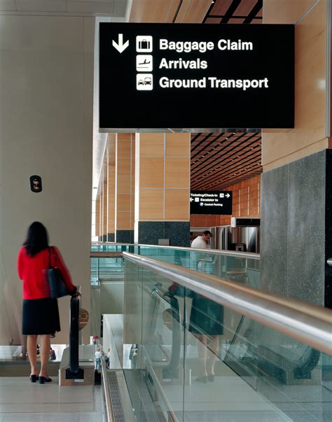 Terminal E Signage - C&G Partners
