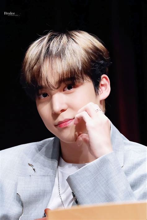 Ateez Yunho Jeong Yun Ho People Boy Groups
