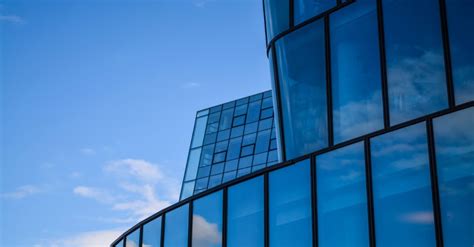 insurance industry customer service solutions