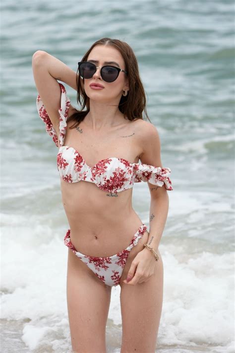 Urszula Makowska In Bikini At A Beach In Miami Hawtcelebs