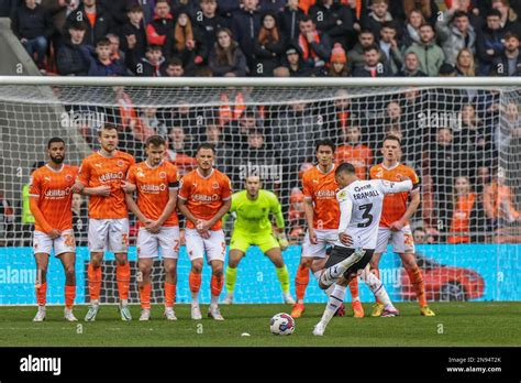 Blackpool X Rotherham - Blackpool, UK. 12th Feb, 2023. Blackpool players line up as Cohen ...