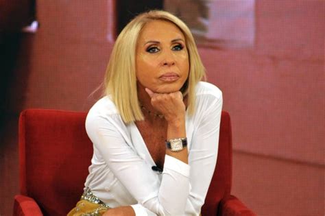 Laura Bozzo de 68 años presume su figura en bikini
