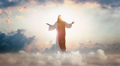 jesus christ ressuscite montant au ciel au dessus de la lumiere