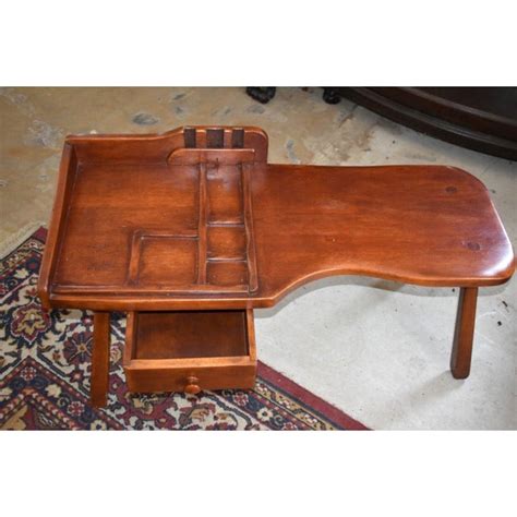 Mid 20th Century Vintage Maple Cobblers Coffee Table By Cushman