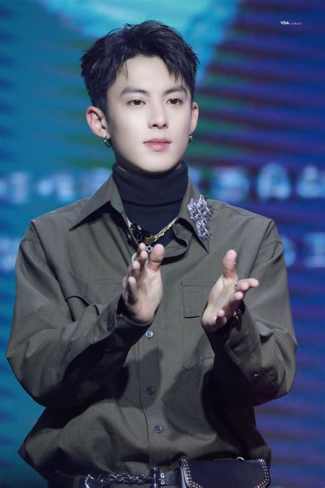 ปกพนโดย Mai Lee ใน Babe Dylan